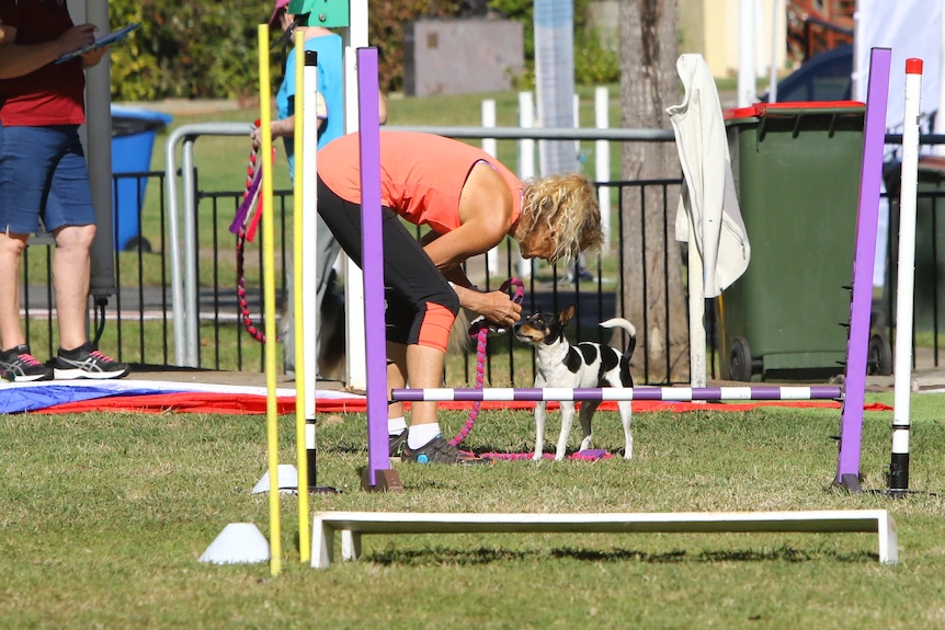 Ms Bailey and her rescue dog.(Supplied: Alexandria Bailey)